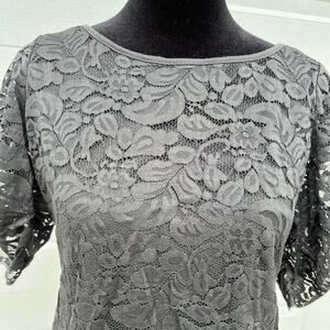 AMERICAN EAGLE women’s size M, black lace short sleeve top
